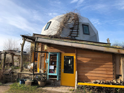 Build your own Earthship sustainable home